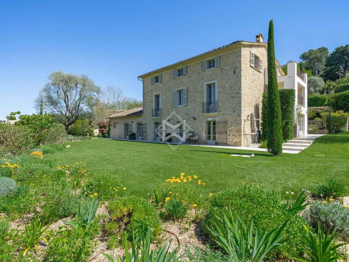 Maison Valbonne