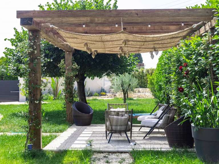 Maison Grasse - 6 chambres - 300m²