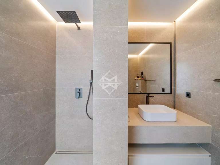 Maison Valbonne - 6 chambres - 330m²