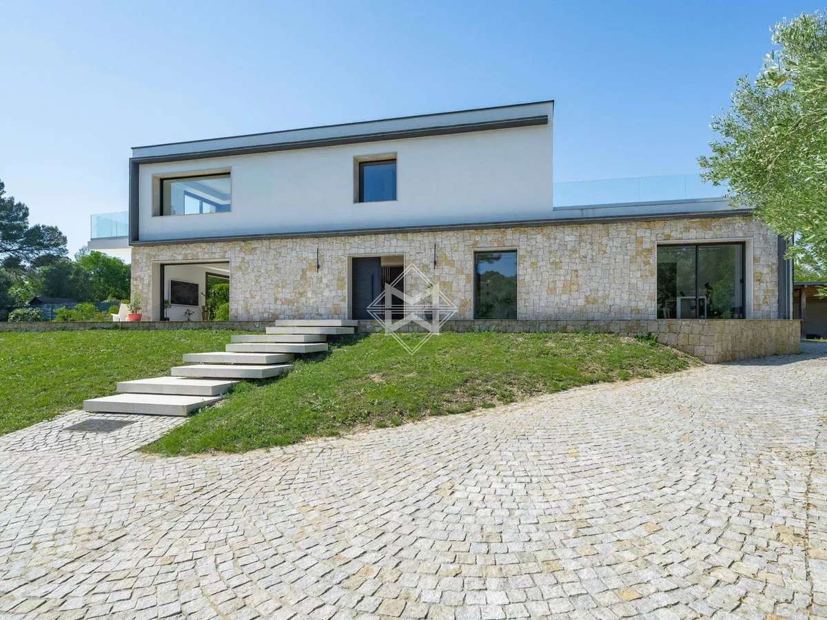 Maison Valbonne