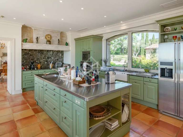 Maison Châteauneuf-Grasse - 6 chambres - 625m²