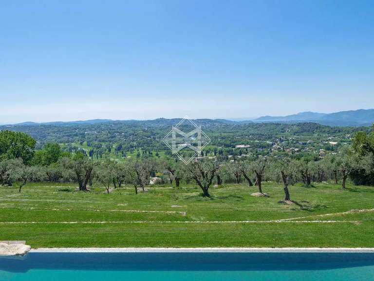 Maison Châteauneuf-Grasse - 6 chambres - 625m²