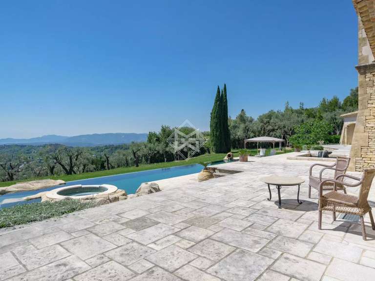 Maison Châteauneuf-Grasse - 6 chambres - 625m²