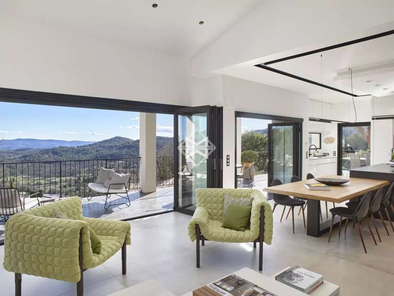 House Seillans - 4 bedrooms - 286m²