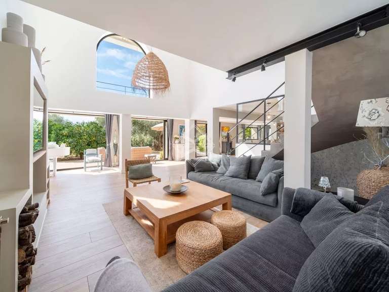 Maison Roquefort-les-Pins - 9 chambres - 407m²