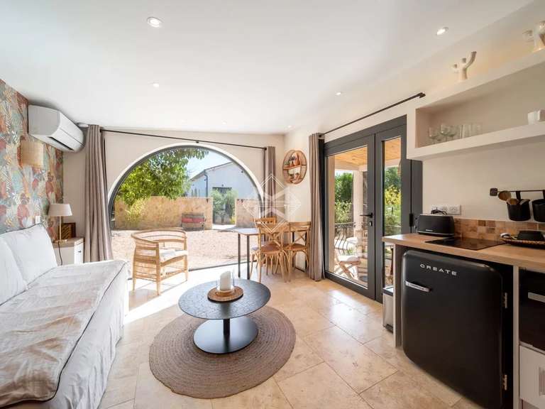 Maison Roquefort-les-Pins - 9 chambres - 407m²
