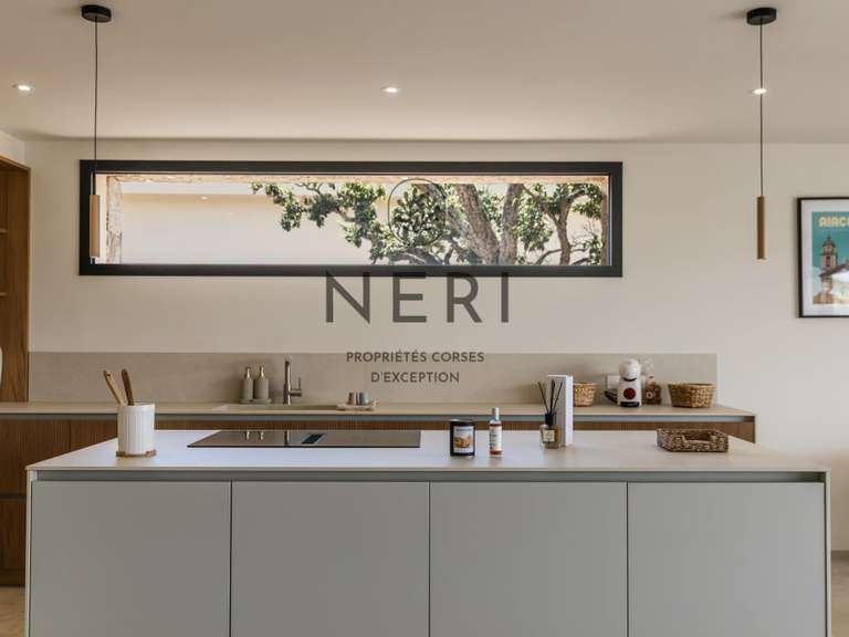 House Porticcio - 4 bedrooms - 203m²