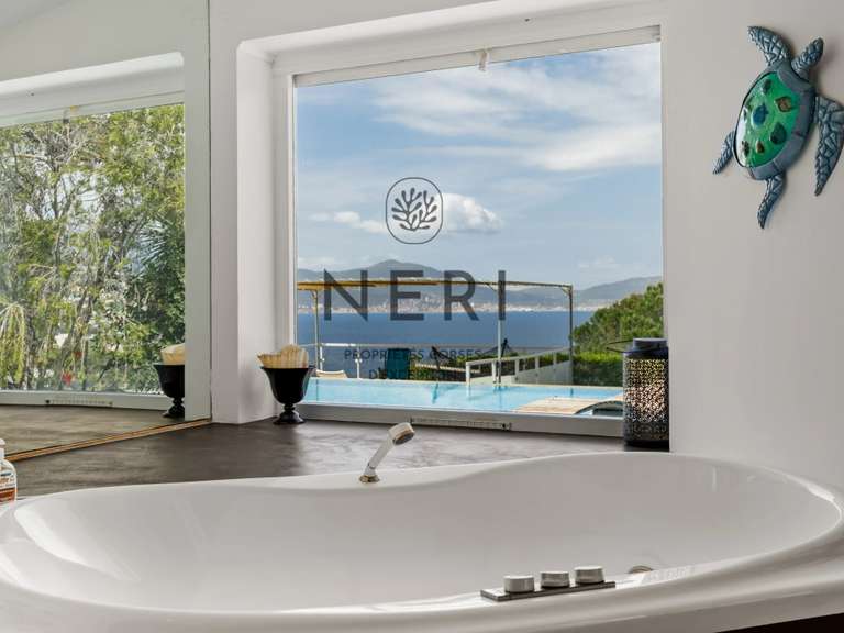 House Pietrosella - 7 bedrooms - 302m²