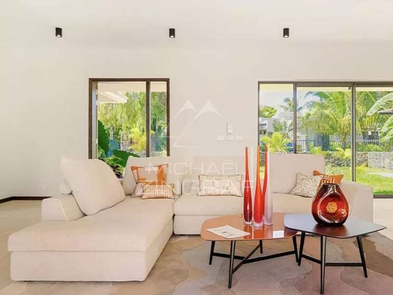 Maison Larchamp - 4 chambres - 441m²