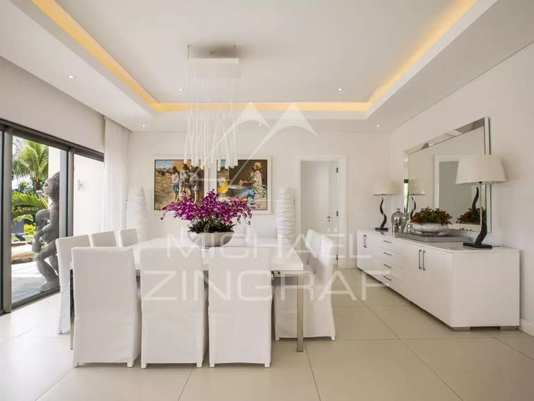 Maison Larchamp - 4 chambres - 396m²