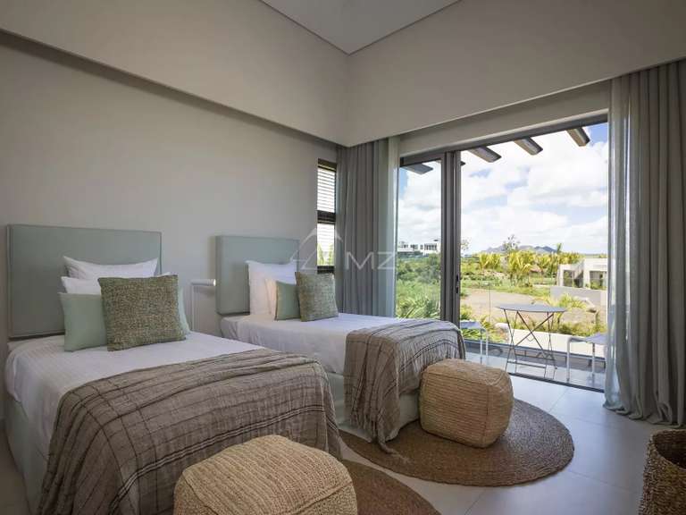 Maison Larchamp - 4 chambres - 304m²