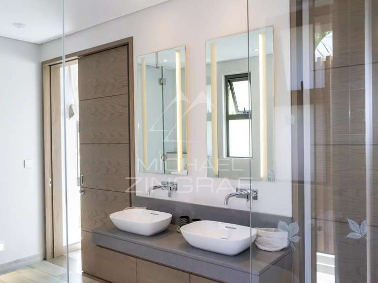 Maison Larchamp - 4 chambres - 353m²