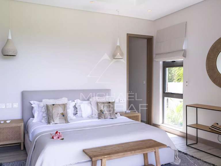 Maison Larchamp - 4 chambres - 353m²