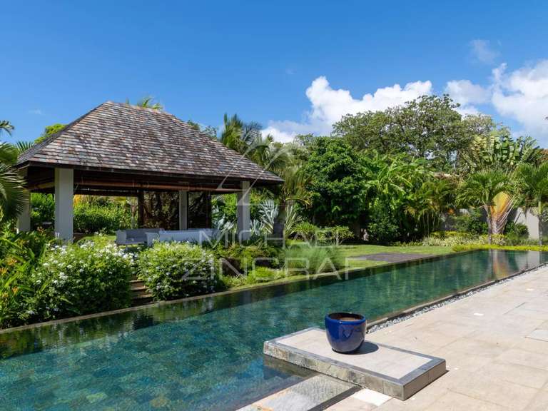 Maison Larchamp - 4 chambres - 269m²