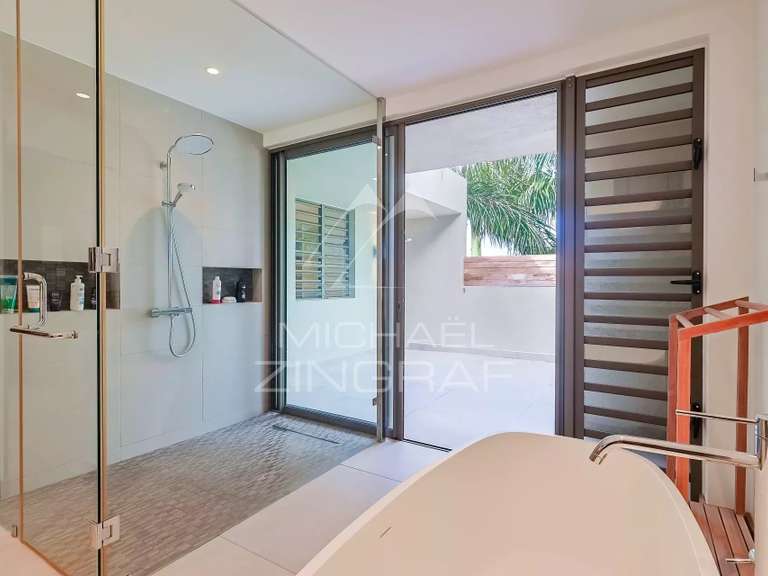 Maison Larchamp - 4 chambres - 670m²