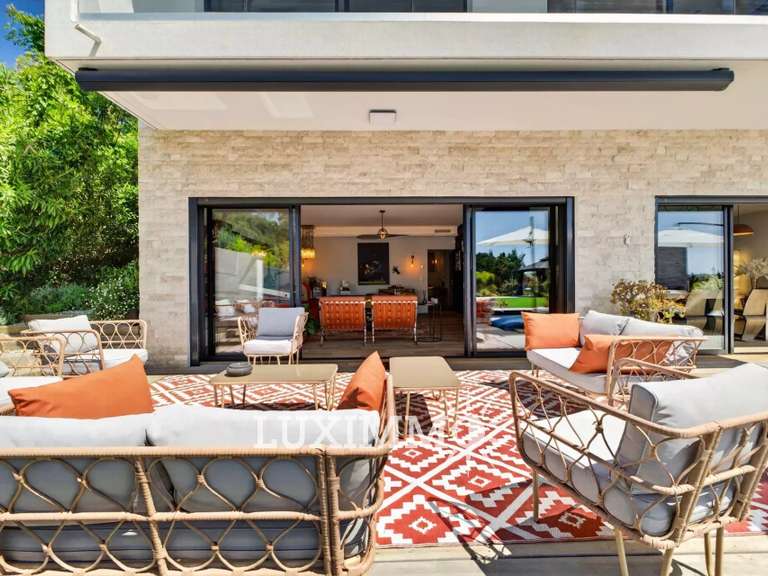 Maison Mougins - 4 chambres - 256m²
