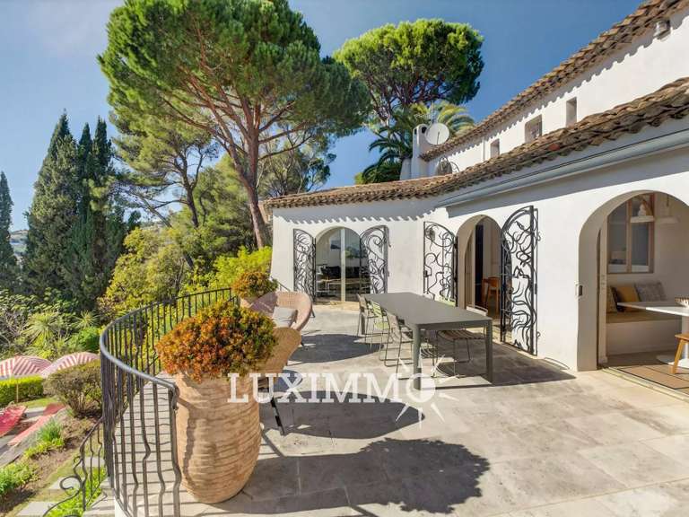 Maison Mougins - 5 chambres - 243m²