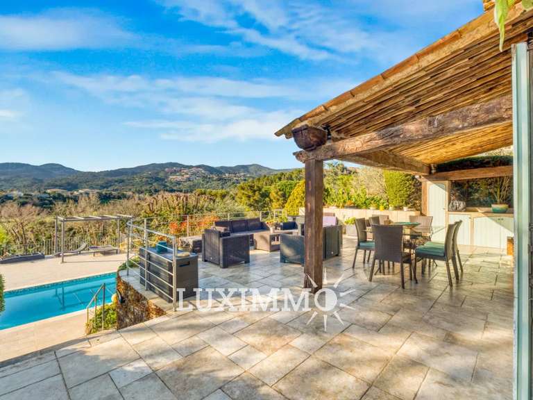 House Mandelieu-la-Napoule - 6 bedrooms - 281m²