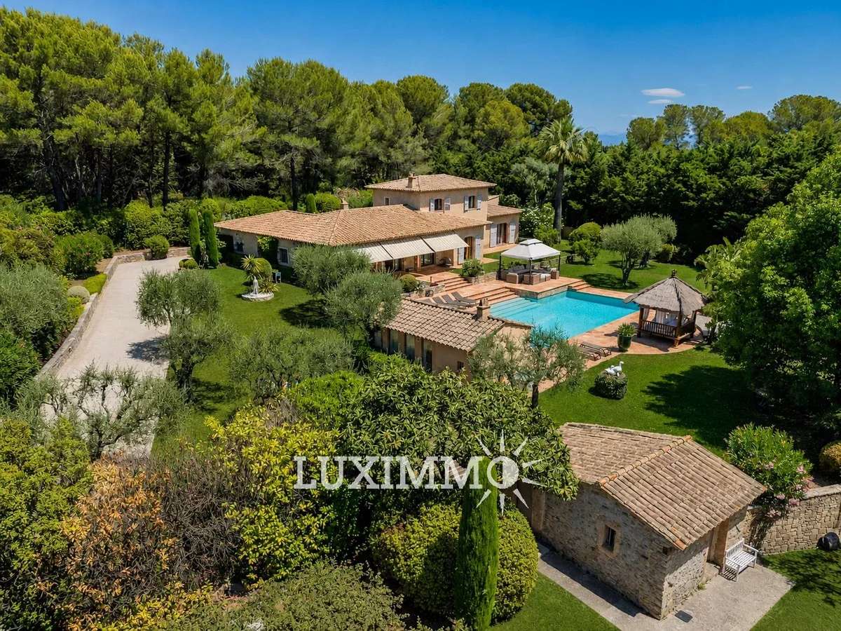House Mouans-Sartoux