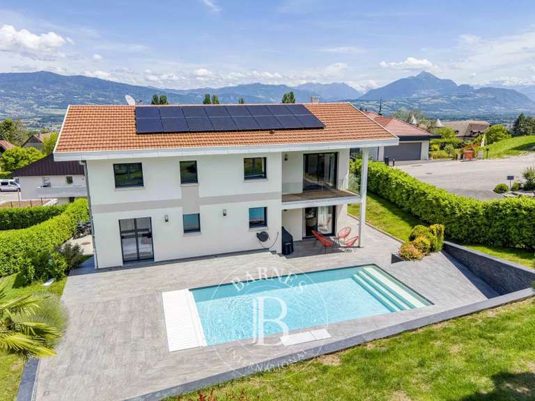 Maison Ésery - 4 chambres - 164m²