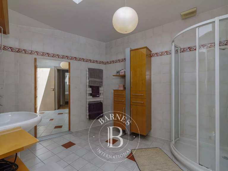 Maison Sergy - 4 chambres - 202m²
