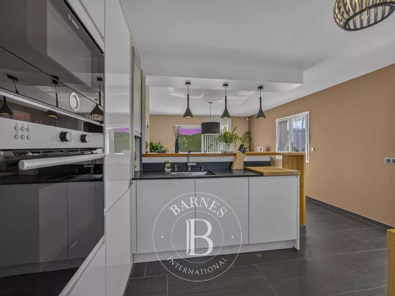 Maison Feigères - 5 chambres - 173m²
