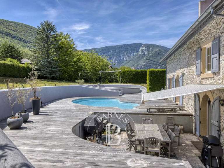 Maison Chevrier - 5 chambres - 482m²