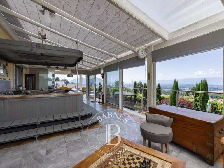 Maison Cranves-Sales - 4 chambres - 371m²