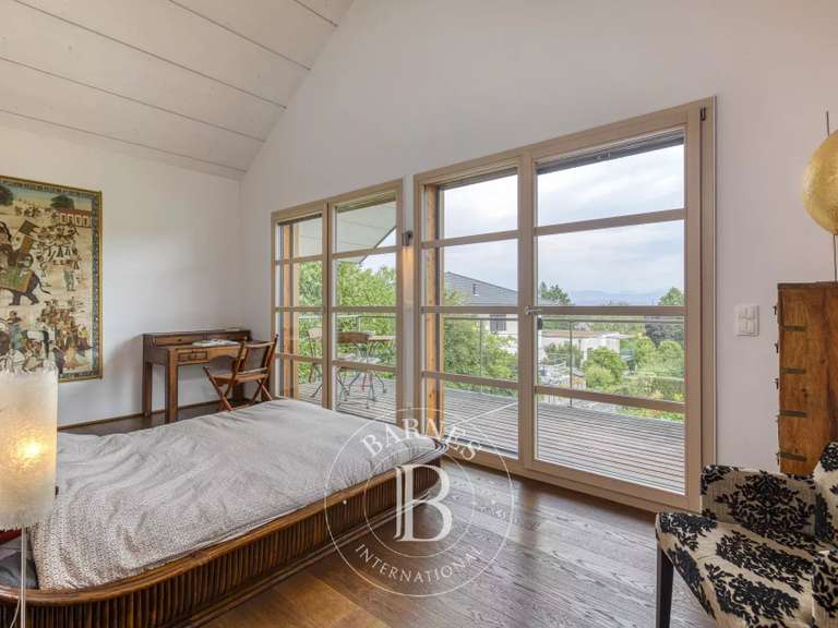 Maison Divonne-les-Bains - 5 chambres - 246m²