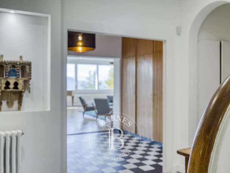Maison Lucinges - 4 chambres - 248m²