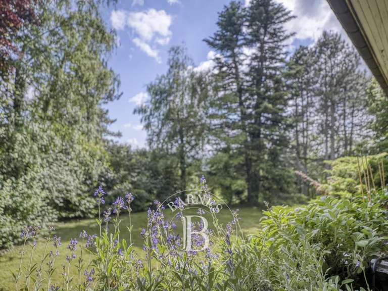 Maison Cruseilles - 4 chambres - 200m²