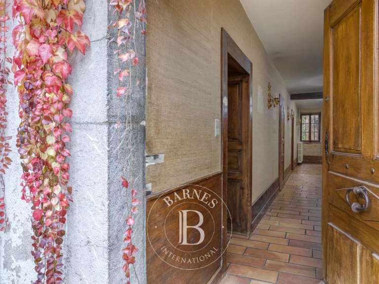 Maison Fillinges - 5 chambres - 370m²