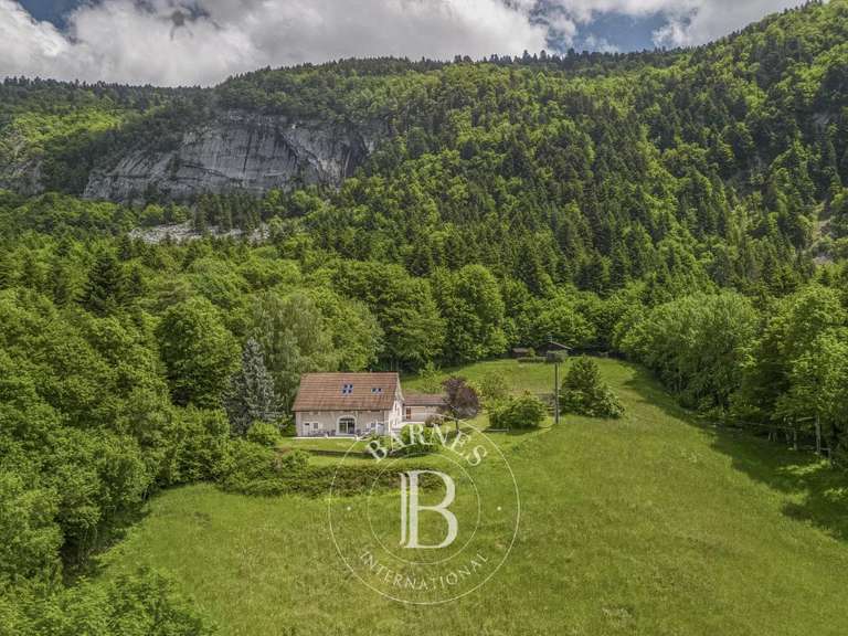 Maison Beaumont - 4 chambres - 339m²