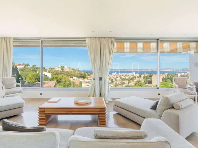 House Marseille 7e - 5 bedrooms - 314m²
