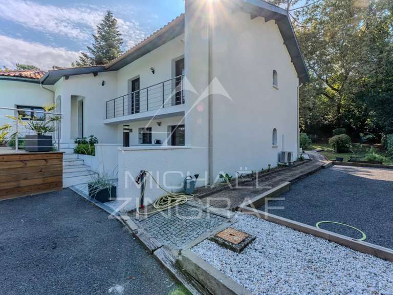 House Pyla-sur-mer - 5 bedrooms - 170m²
