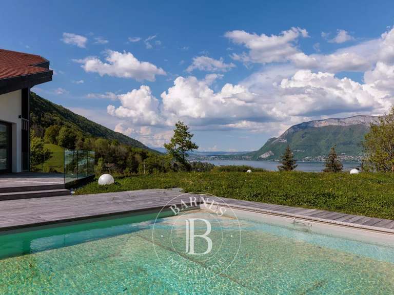 Maison Sévrier - 5 chambres - 330m²