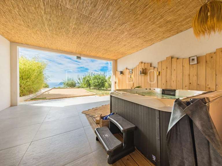 Maison La Ciotat - 2 chambres - 380m²