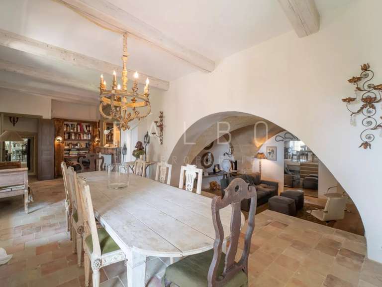 Maison Uzès - 5 chambres - 401m²
