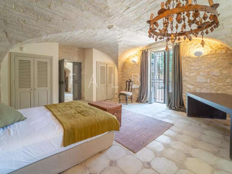 Maison Uzès - 5 chambres - 401m²