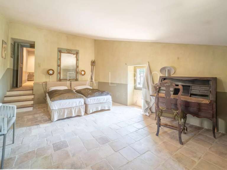 House Uzès - 5 bedrooms - 401m²