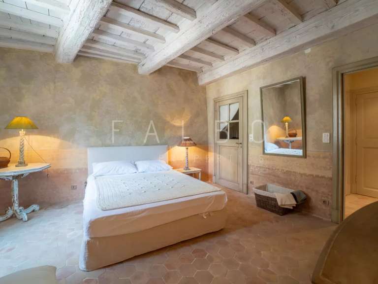 House Uzès - 5 bedrooms - 401m²