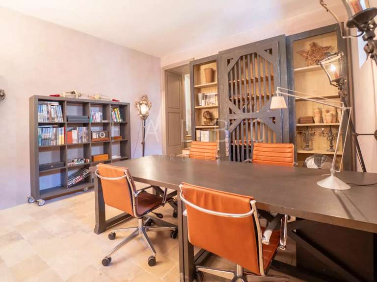 House Uzès - 5 bedrooms - 401m²