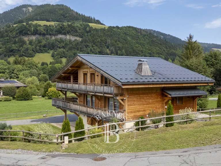 House Praz-sur-Arly - 5 bedrooms - 230m²