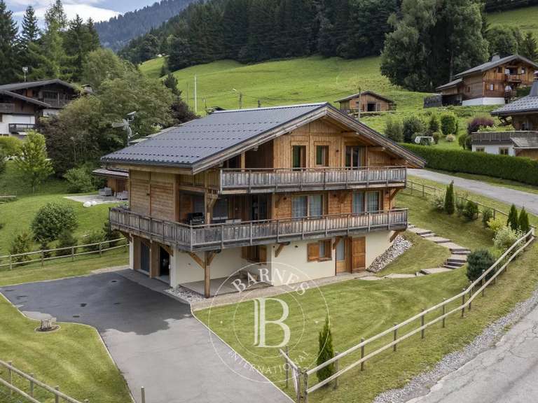Maison Praz-sur-Arly - 5 chambres - 230m²