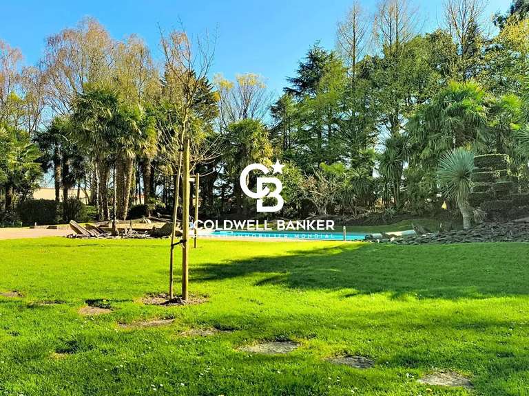 Maison Les Herbiers - 4 chambres - 289m²