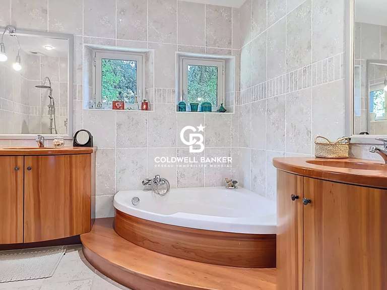 Maison Les Sables-d'Olonne - 5 chambres - 230m²