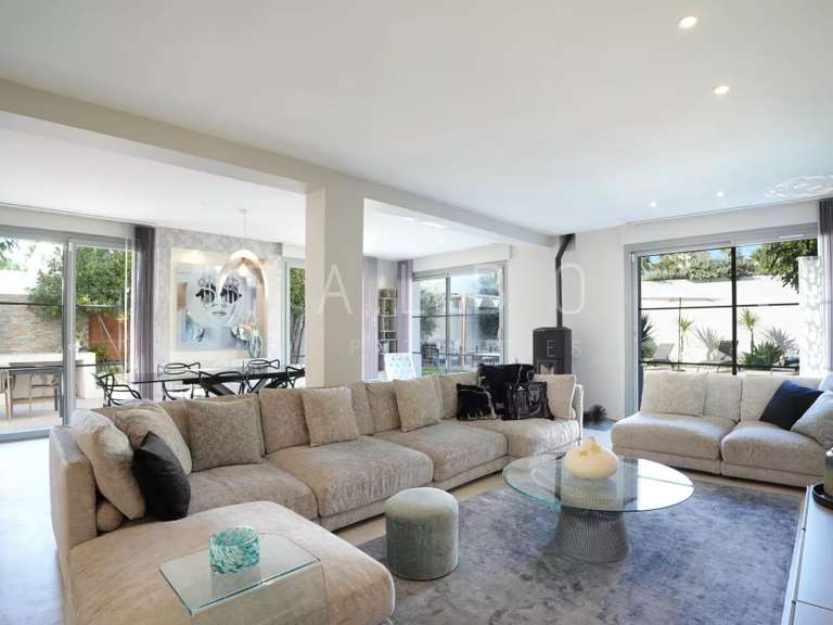 Maison Marseille 8e - 4 chambres - 163m²