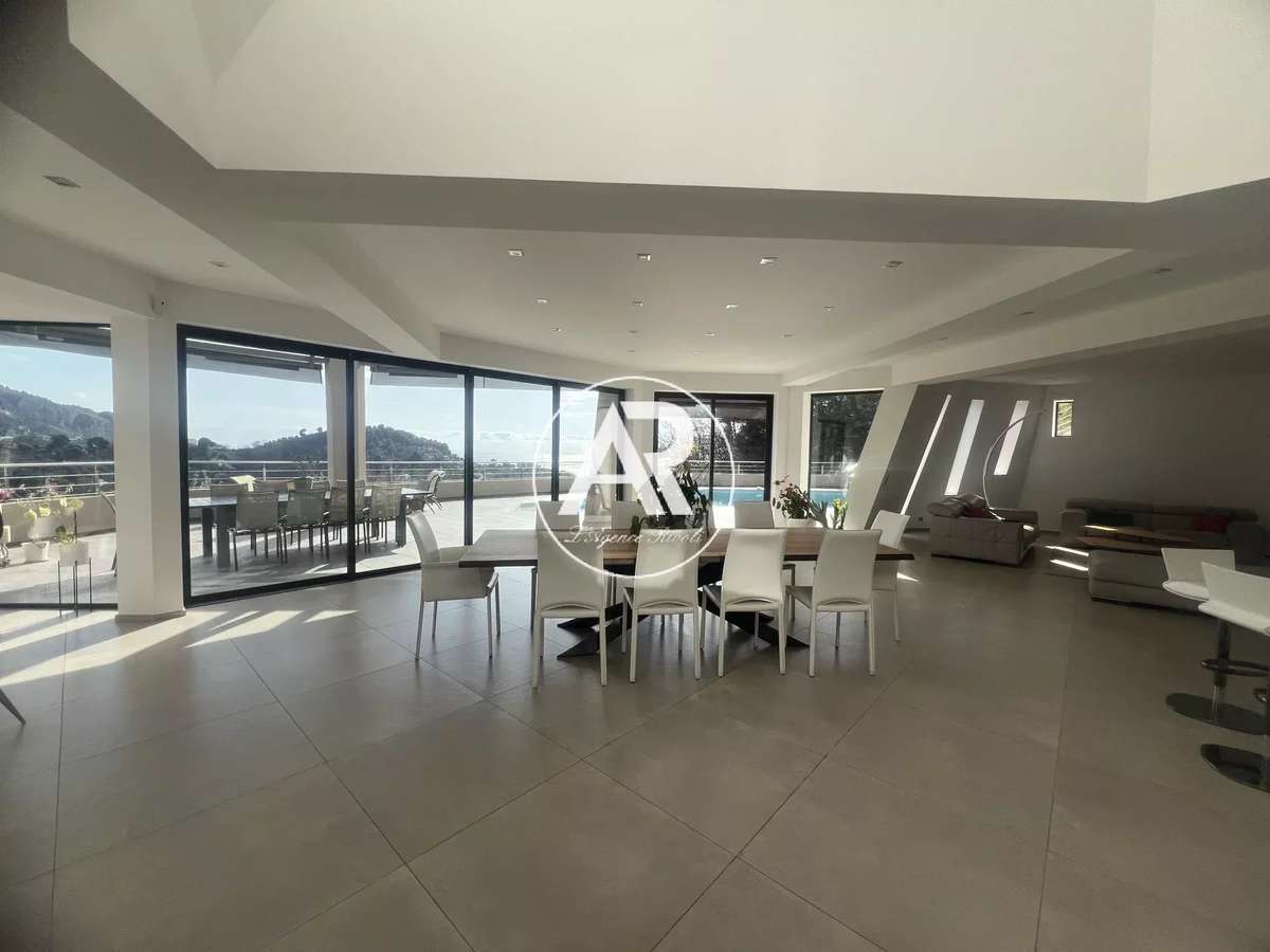 House Menton