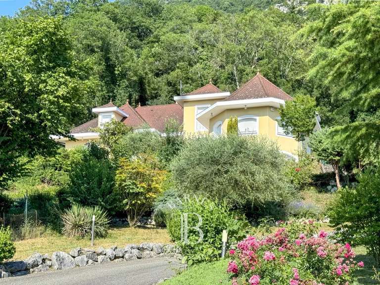 Maison Aix-les-Bains - 6 chambres - 309m²