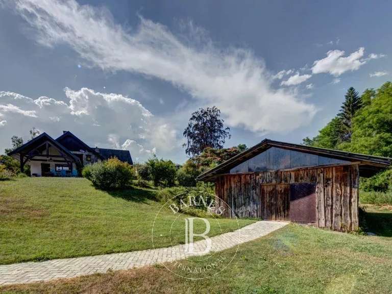 Maison Boussy - 3 chambres - 211m²